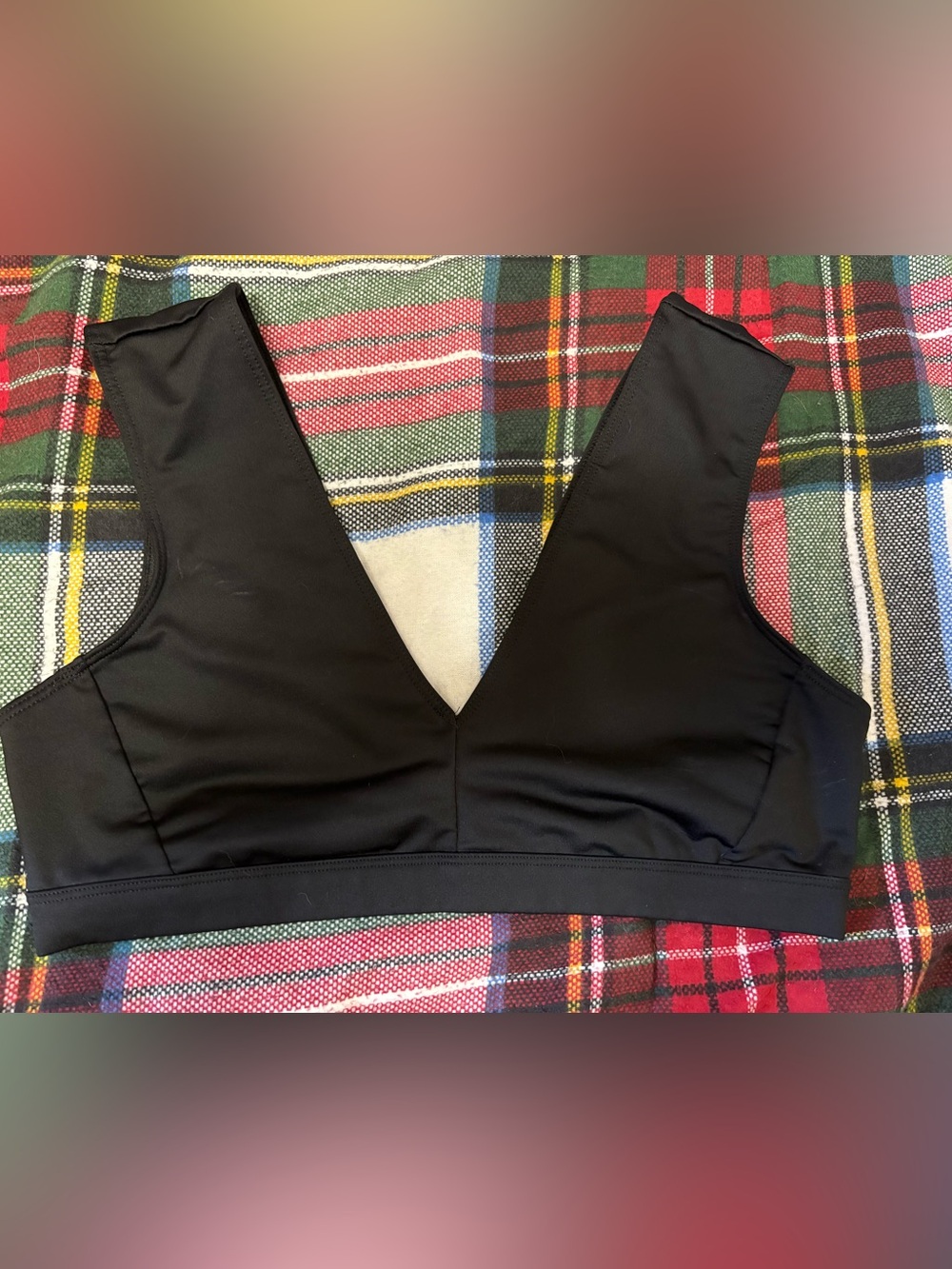 Women’s VSX Victoria’s Secret Black V‑Neck Comfort Bralette size large